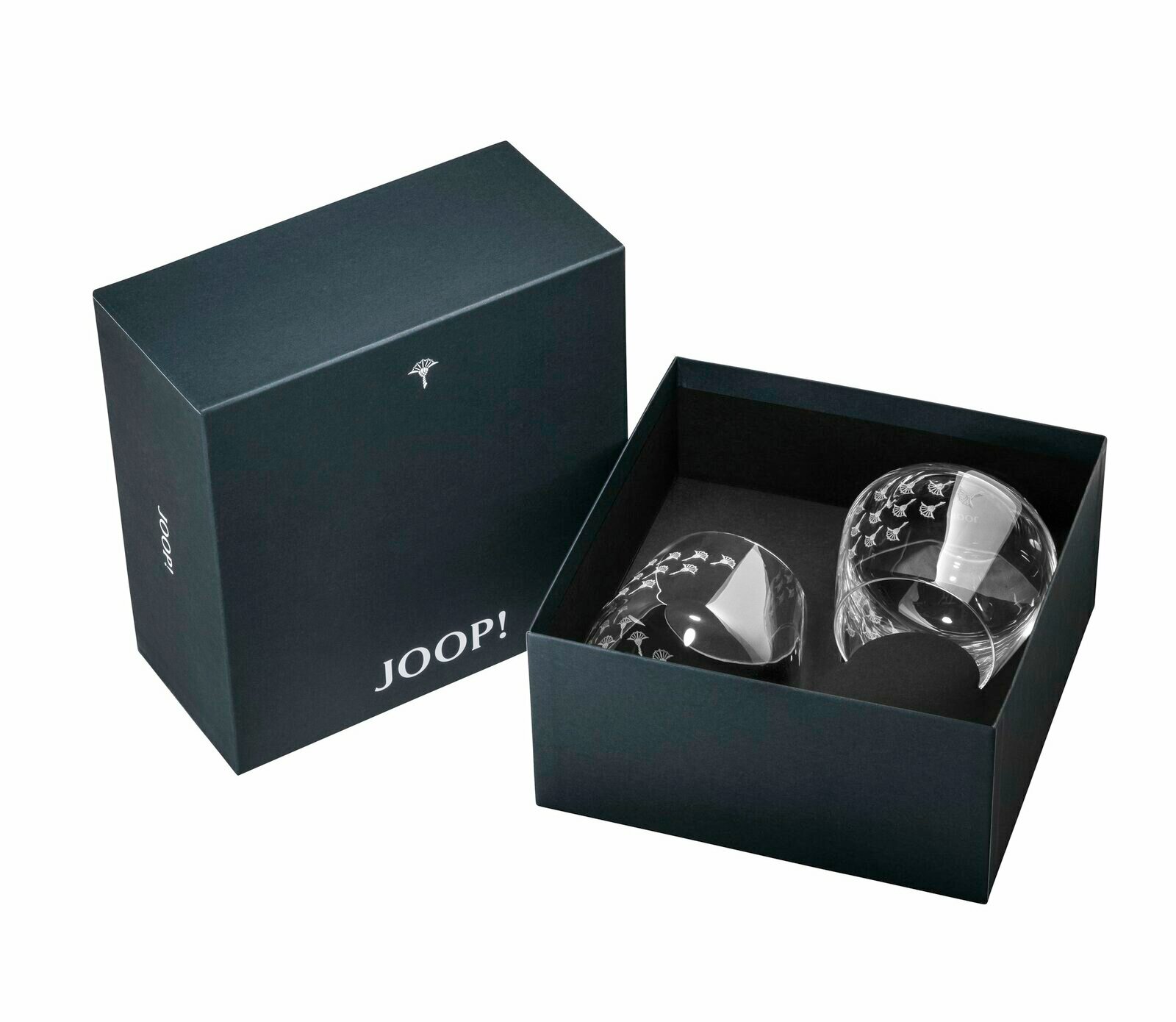JOOP! Wasserglas 2er-Set DINING GLAMOUR Zwei Wassergläser mit dekorativem Muster in einer eleganten schwarzen Geschenkbox von oben betrachtet.