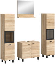 Badezimmermöbel-Set in Holzoptik mit zwei hohen Schränken, einem Waschbeckenunterschrank und einem Spiegel, frontal betrachtet