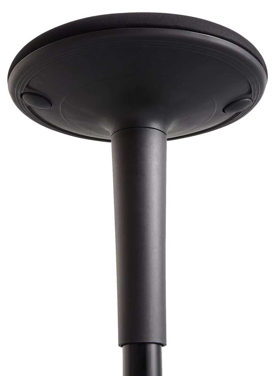 Untersicht eines schwarzen Sitzhockers mit rundem Sitz und schlankem Standbein.