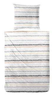 Bettwäsche-Set mit gestreiftem Muster in Grau-, Beige- und Brauntönen, aus der Vogelperspektive fotografiert.