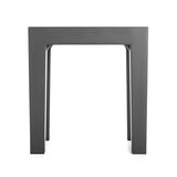Grauer Hocker aus Metall, Vorderansicht