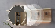 Rundes Hängeregal mit integriertem Spiegel und LED-Beleuchtung, seitliche Perspektive