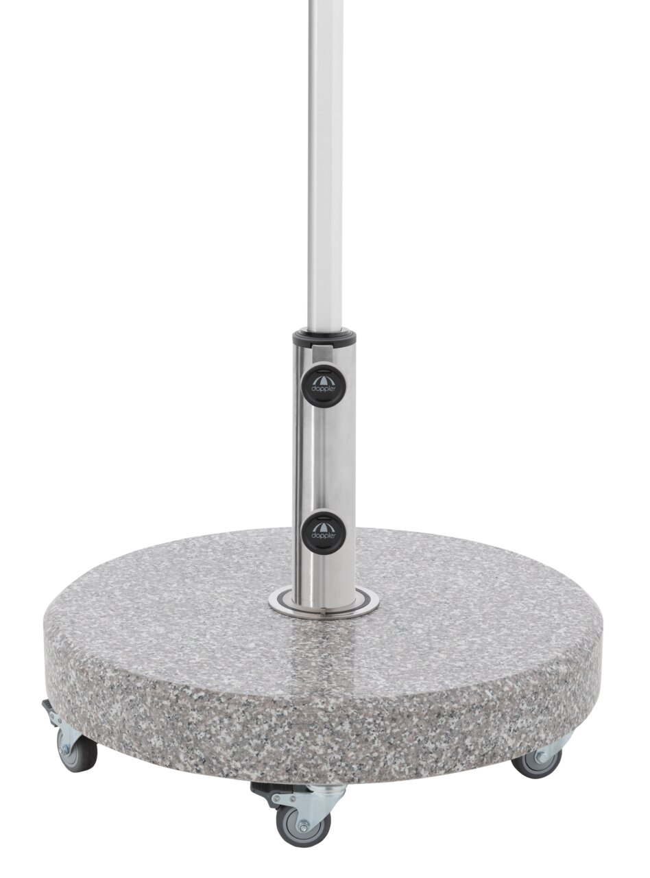 Granit-Sockel mit Rollen und Edelstahlstange, seitliche Perspektive