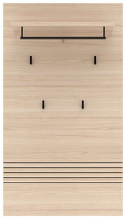 Frontale Ansicht eines modernen Garderoben-Sets aus hellem Holz mit schwarzem Kleiderstange und Haken.