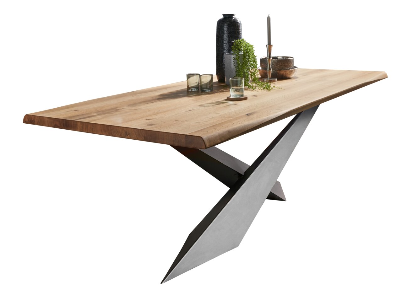 Moderner Esstisch aus Holz mit X-förmigem Metallgestell, seitliche Perspektive