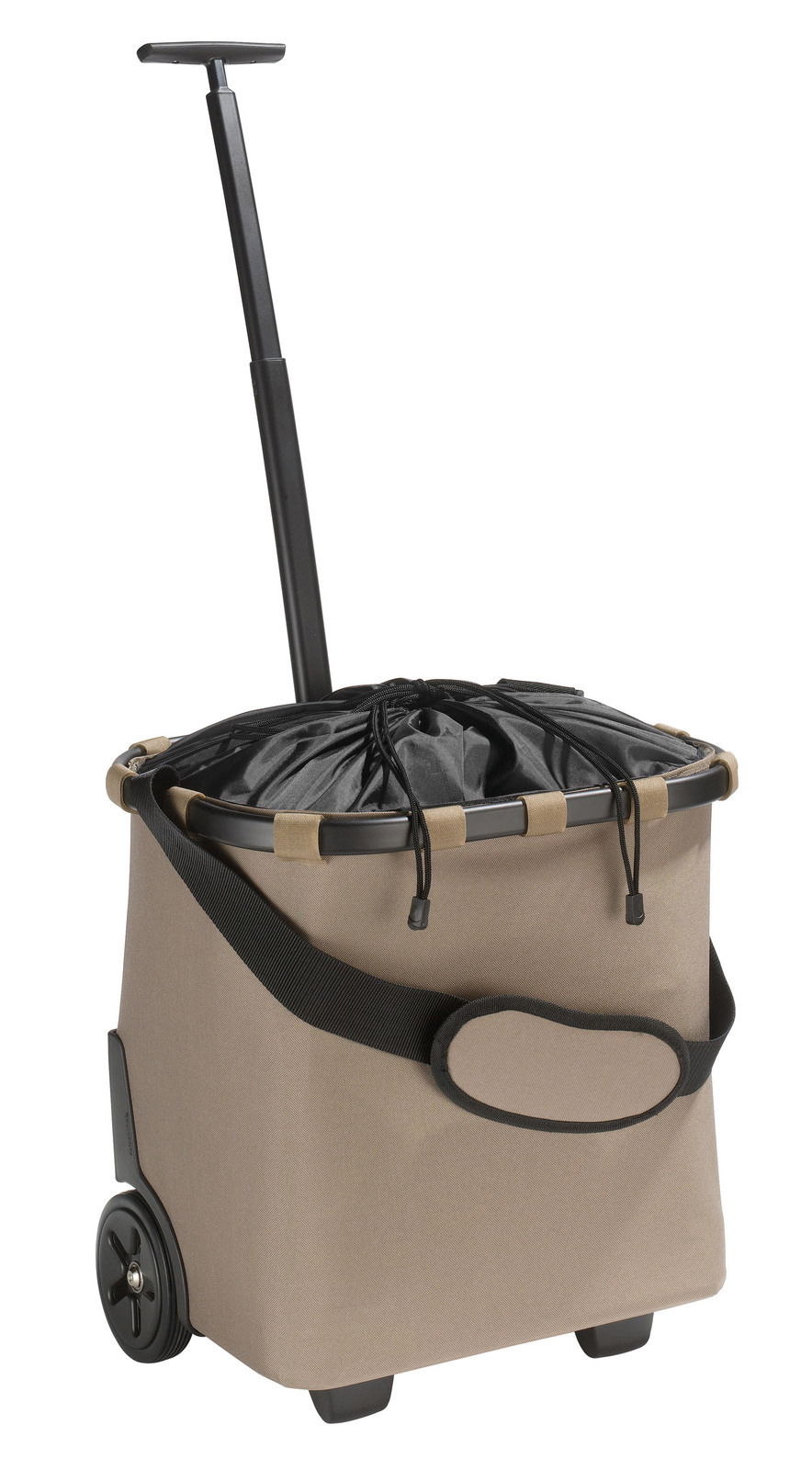 Reisenthel Carrycruiser Frame OLIVE SAND Carrycruiser in Seitenansicht mit Teleskopgriff und zwei Rädern, beige Stoff mit schwarzem Kordelzugverschluss.