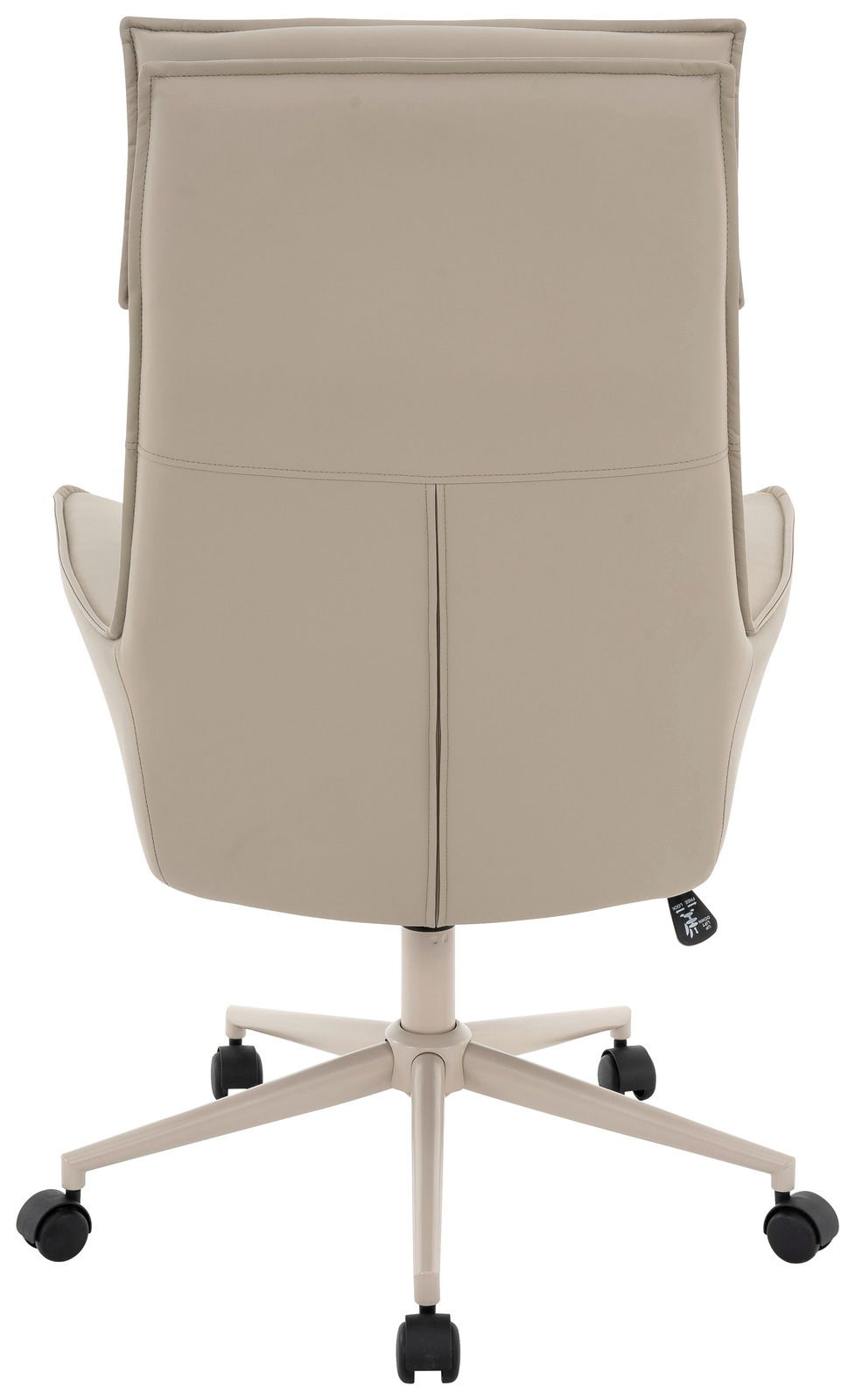 Rückansicht eines beigen Chefsessels mit Rollen und gepolsterter Rückenlehne.