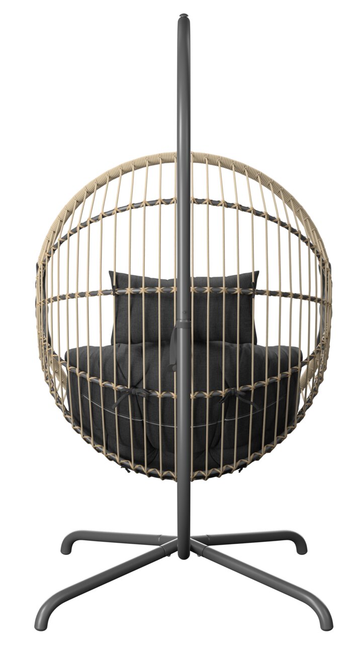 Hangstoel van rotan met zwart kussen, vooraanzicht