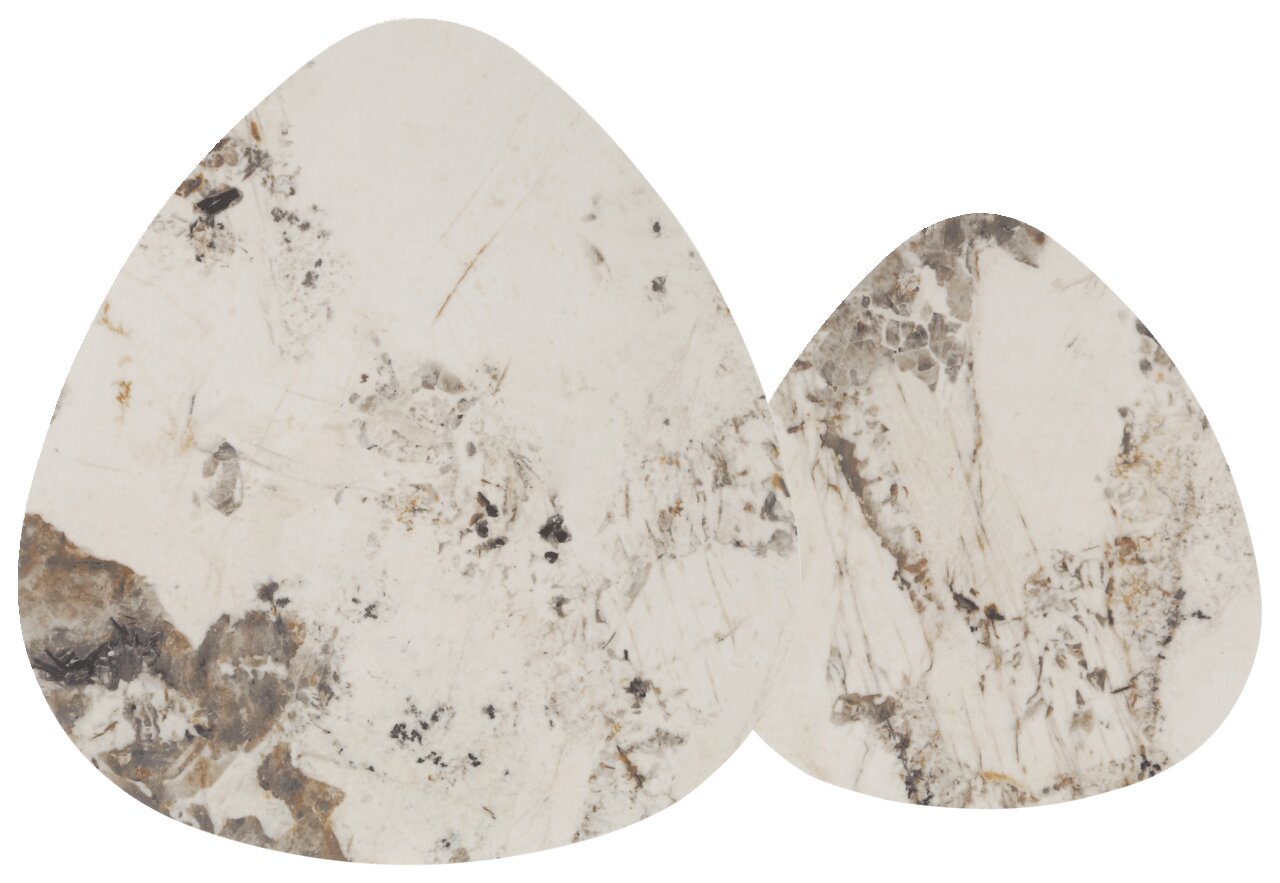 Zwei tropfenförmige Couchtischplatten aus Marmor mit natürlicher Maserung, von oben betrachtet.