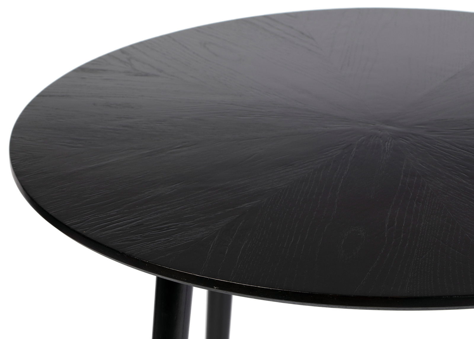 Runder schwarzer Esstisch FABIO aus Holz, Nahaufnahme der Tischplatte aus schräger Perspektive.