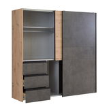 Schwebetürenschrank WINN2 in Holzoptik mit grauen Fronten, teilweise geöffnet, seitliche Perspektive
