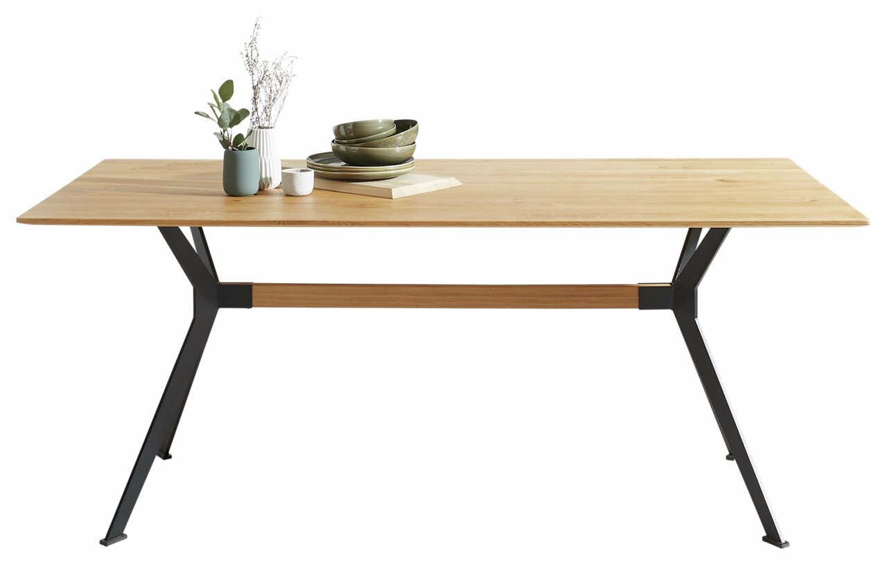 Linea Natura Esstisch 120x80 DÜSSELDORF Moderner Esstisch aus Holz mit Metallbeinen, dekoriert mit Geschirr und Pflanzen, seitliche Perspektive.