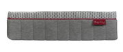 Seitenansicht einer Matratze 90x200 MEDIUM mit grauem Stoffbezug und weißem, atmungsaktivem Mesh-Einsatz.