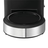 Nahaufnahme der Basis einer WMF STELIO Aroma Kaffeemaschine mit Edelstahl-Elementen.