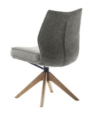 Grauer Stuhl mit gepolsterter Rückenlehne und Sitzfläche, Holzbeine, seitliche Perspektive