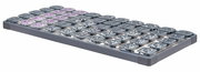 Systemrahmen 90x200 mit grauen und lila Federungselementen, seitliche Perspektive