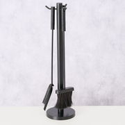 Kaminbesteck Mika, 4-teilig, in schwarzer Farbe, seitliche Perspektive