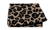Gefaltete JOOP! Wohndecke mit Leopardenmuster in Schwarz und Beige, von oben betrachtet.