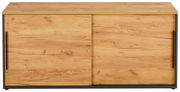 Schiebetürenschrank aus Holz in Eichenoptik, frontal fotografiert