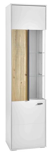 Moderne Vitrine mit weißem Korpus und Holzelementen, Glasregale und seitlicher Perspektive.