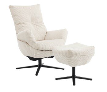 Beiger, gerippter Lounge-Sessel mit passendem Hocker auf schwarzem Drehkreuzgestell, freigestellt auf weißem Hintergrund, schräg von vorne in Seitenansicht fotografiert