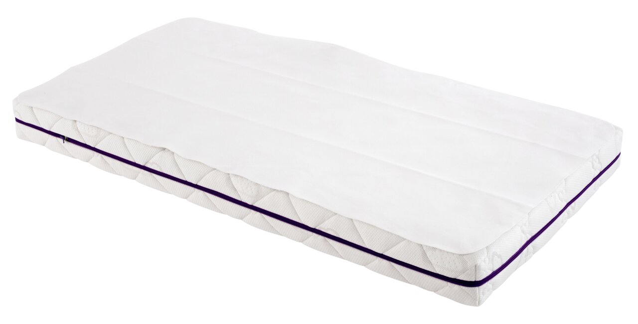 Vochtwerende hoes op een matras, zijaanzicht