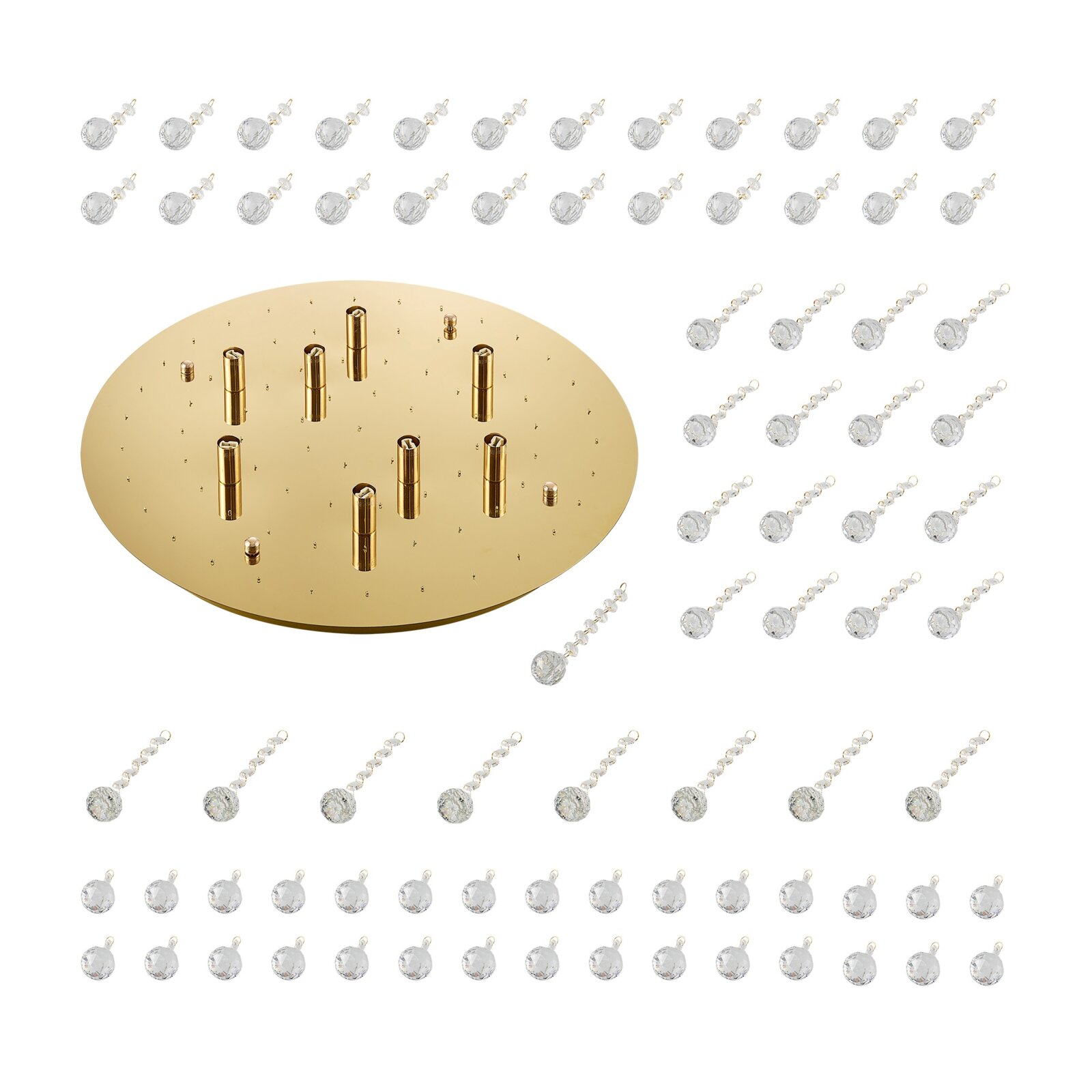 Gouden plafondlamp met meerdere cilindervormige houders en talrijke kristallen hangers, gezien van bovenaf.