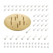 Gouden plafondlamp met meerdere cilindervormige houders en talrijke kristallen hangers, gezien van bovenaf.