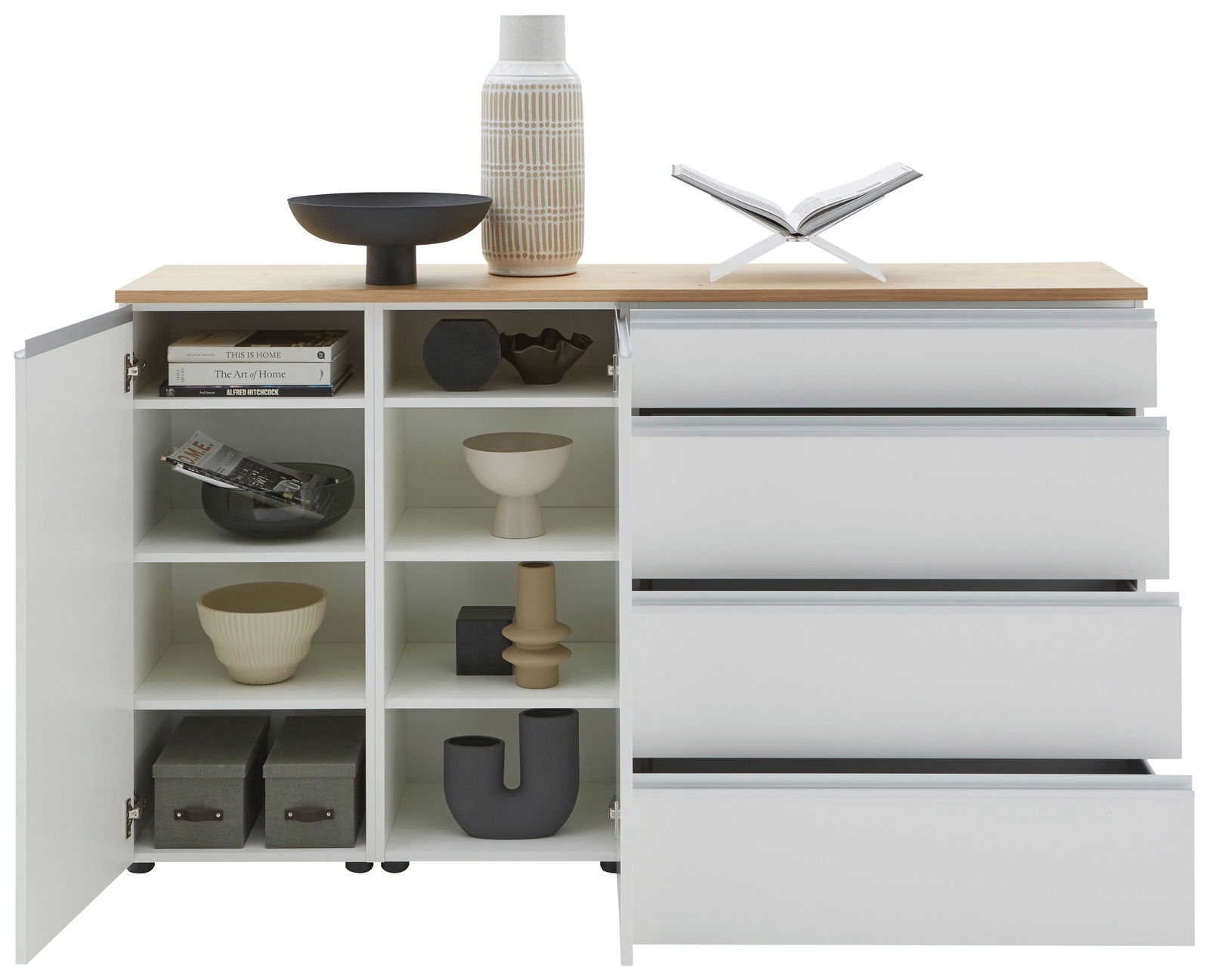 Dieter Knoll Sideboard LENDINA Frontale Ansicht eines modernen Sideboards mit offenen Schubladen und Regalfächern, dekoriert mit Vasen, Schalen und Büchern.
