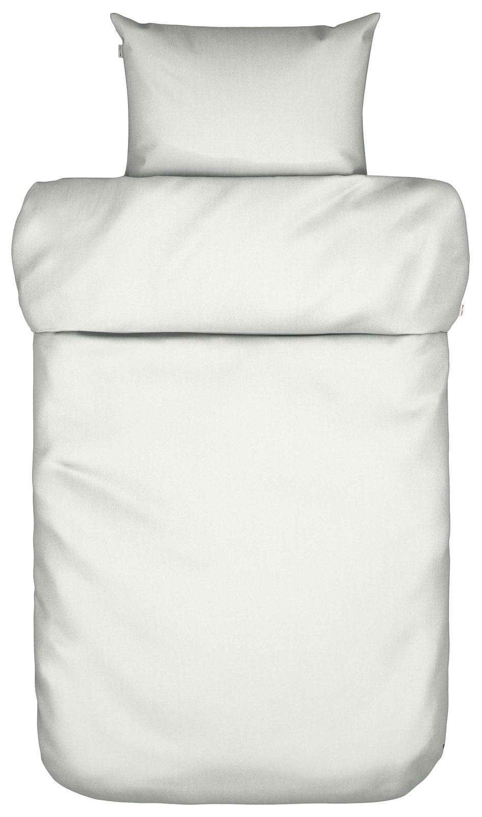 Bettwäsche-Set in Weiß, bestehend aus einem Kissenbezug und einem Bettdeckenbezug, aus der Vogelperspektive fotografiert.