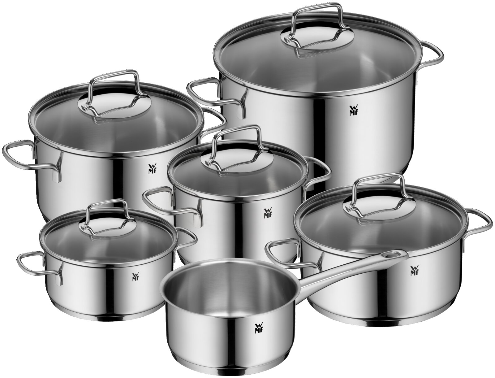 WMF roestvrijstalen pannenset met vijf kookpannen met deksels en een steelpan, schuin van voren gefotografeerd