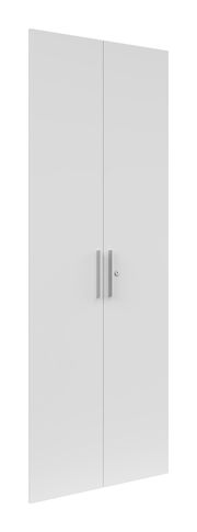 Zweiflügelige weiße Tür mit silbernen Griffen, seitliche Perspektive