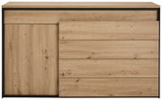 Frontale Ansicht eines Sideboards aus hellem Holz mit einer Tür und mehreren Schubladen.