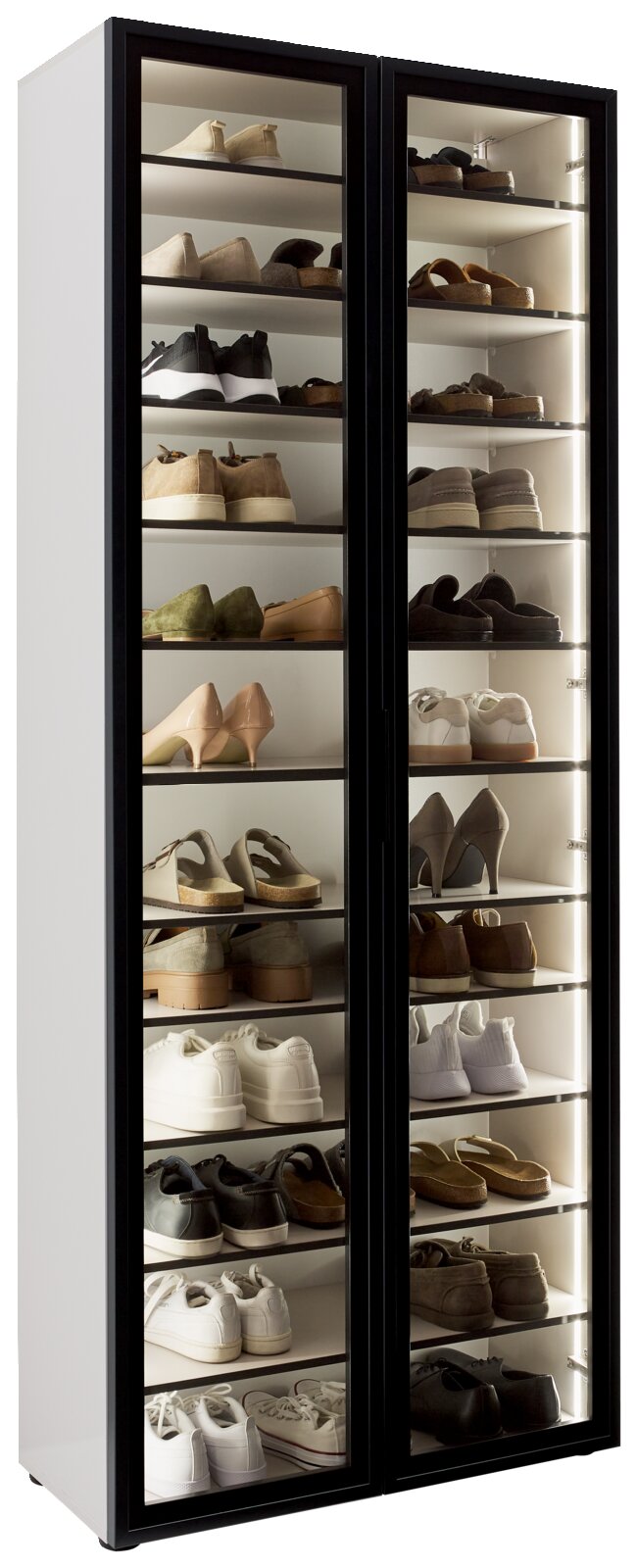 XL-Schuhschrank-Vitrine mit Glastüren, gefüllt mit verschiedenen Schuhen, seitliche Perspektive