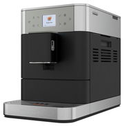 Kaffeevollautomat in seitlicher Perspektive mit Edelstahl- und schwarzen Elementen, Display zeigt Cappuccino-Option.