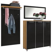 Garderoben-Set 3-tlg. in modernem Design mit schwarzer Hochglanzoberfläche und Holzdetails, bestehend aus einem Wandpaneel mit Kleiderhaken und Ablage, sowie einem Schuhschrank mit Spiegelaufsatz. Frontalansicht.