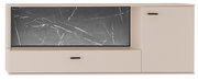 Modernes TV-Lowboard in Beige mit schwarzer Marmoroptik-Rückwand, großer Schublade und rechter Schranktür mit schwarzen Griffen, Frontansicht