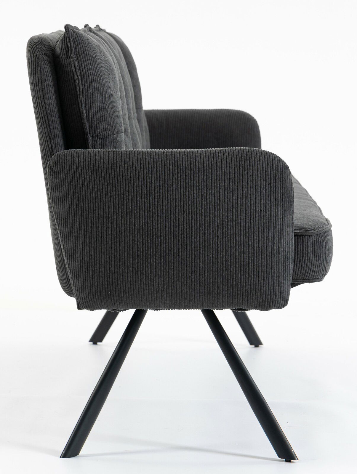 Seitenansicht einer grauen 3-Sitzer-Bank mit schwarzen Metallbeinen.