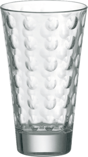 Transparentes Glas mit optischem Punktmuster, frontal fotografiert.