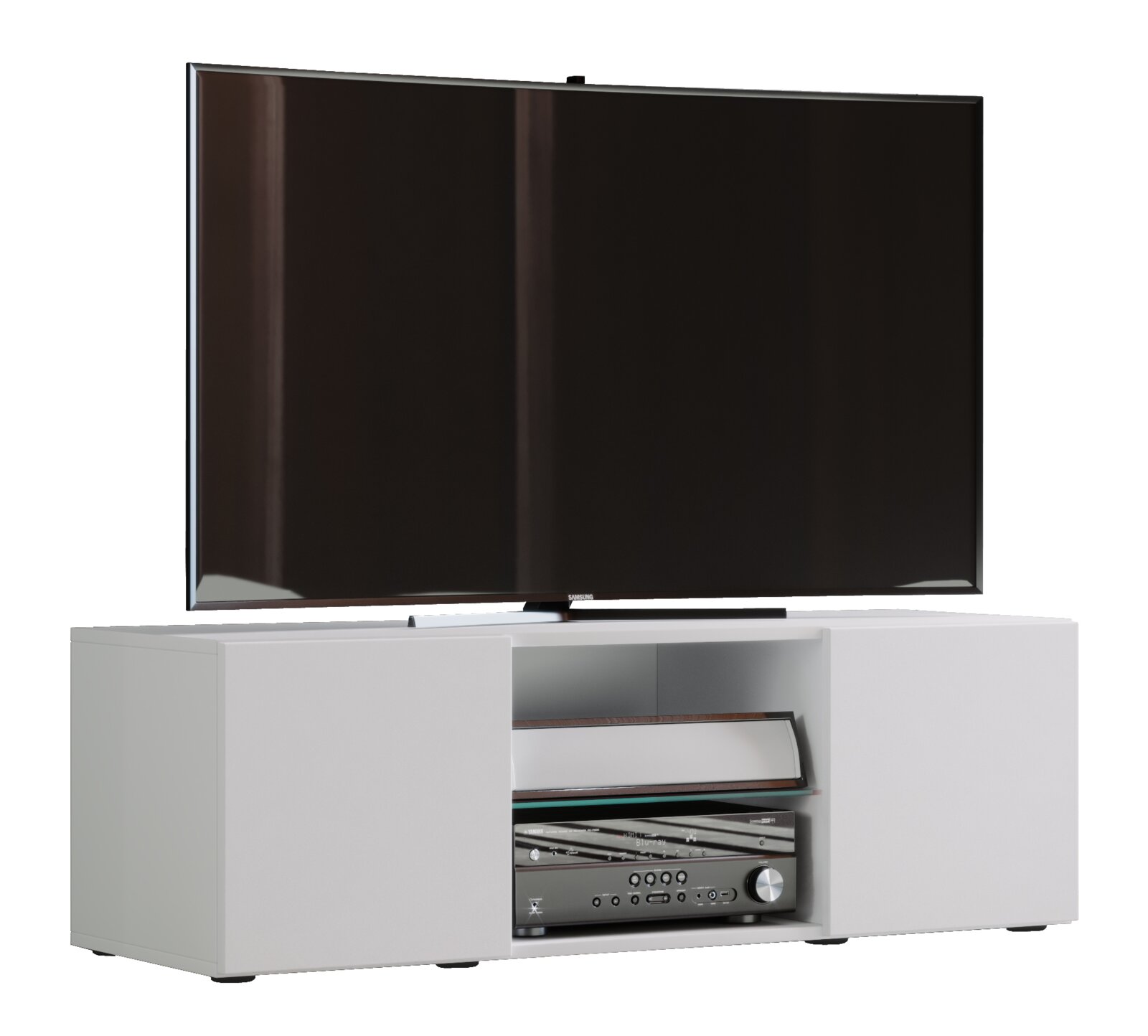 Weißes TV-Lowboard/TV-Schrank mit zwei Schiebetüren und offenem Mittelteil für HiFi-Geräte, frontal aus leichter Schrägperspektive von vorn fotografiert; oben steht ein großer Flachbildfernseher.