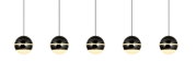 Vijf bolvormige LED-hanglampen in zwart met een lichtgevende strook in het midden, gezien vanaf de voorkant.
