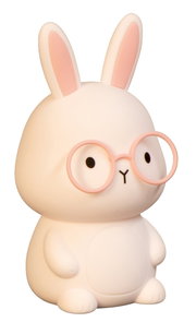 Niedliches Akku-Nachtlicht in Form eines sitzenden Hasen mit rosa Brille, seitliche Perspektive
