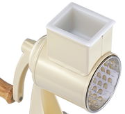 Nahaufnahme der cremefarbenen Zassenhaus Trommelreibe CLASSIC mit Holzgriff und Trommelansicht von der Seite.