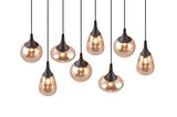 Moderne Pendelleuchte Lumina mit acht eleganten, tropfenförmigen Glaskörpern in warmem Licht, von unten betrachtet.