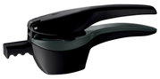 Kartoffel- und Spätzlepresse in seitlicher Perspektive, schwarz und ergonomisch geformt.
