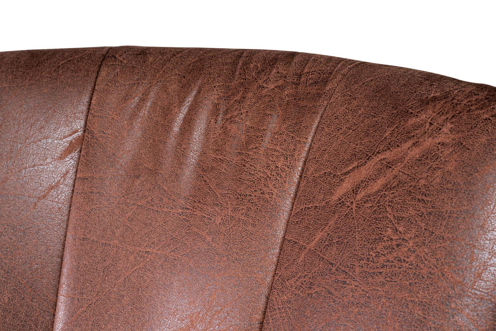 Nahaufnahme der Rückenlehne eines braunen Drehstuhls aus Kunstleder, von vorne betrachtet.