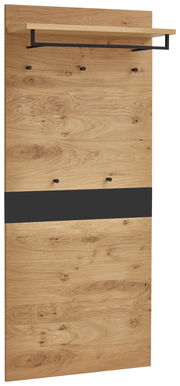 Garderobenpaneel aus Holz mit mehreren Haken und einem Regalbrett, seitliche Perspektive