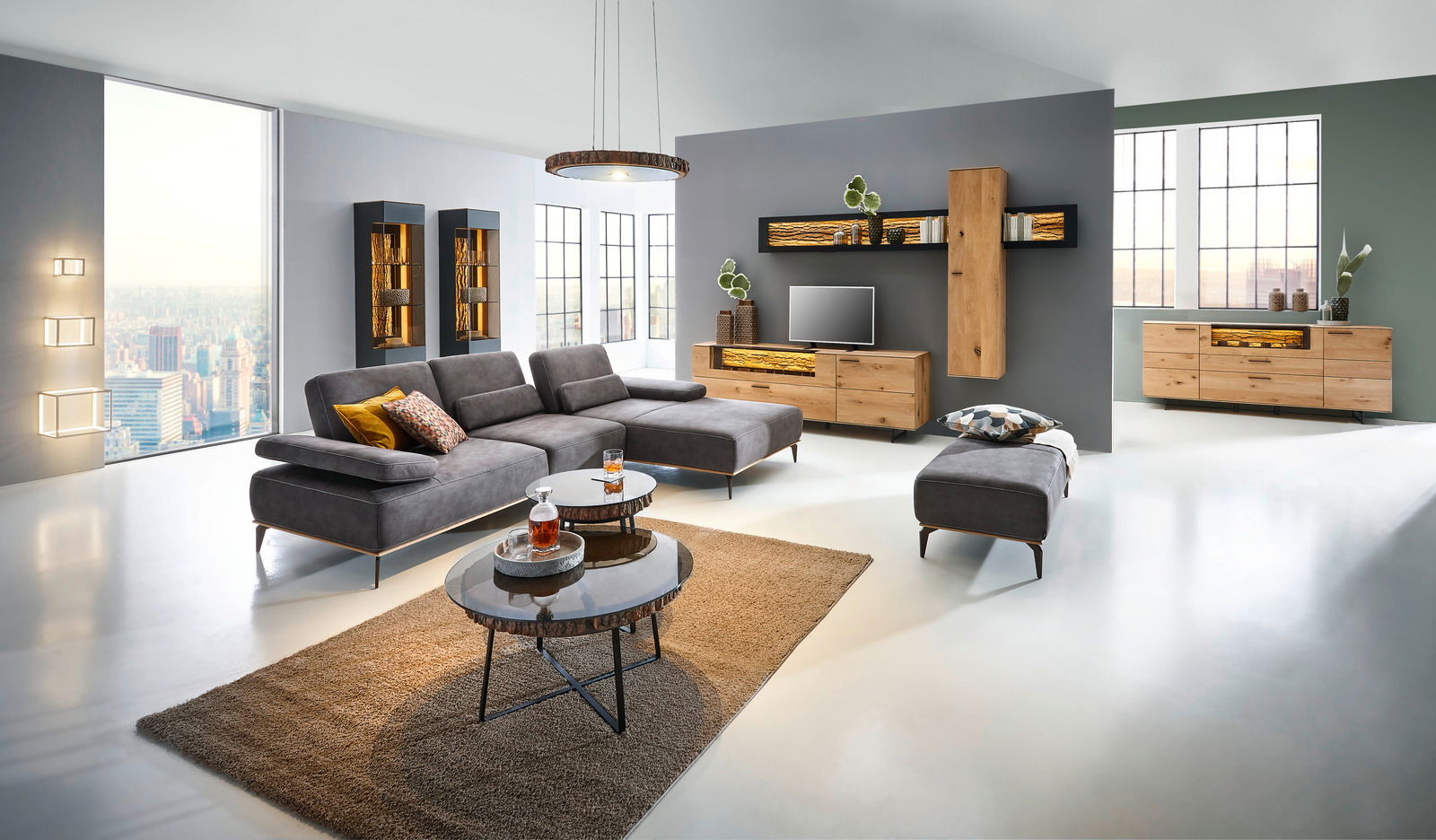 Moderne Longchairkombination Valnatura 16580 SPRINT in einem stilvollen Wohnzimmer, seitliche Perspektive