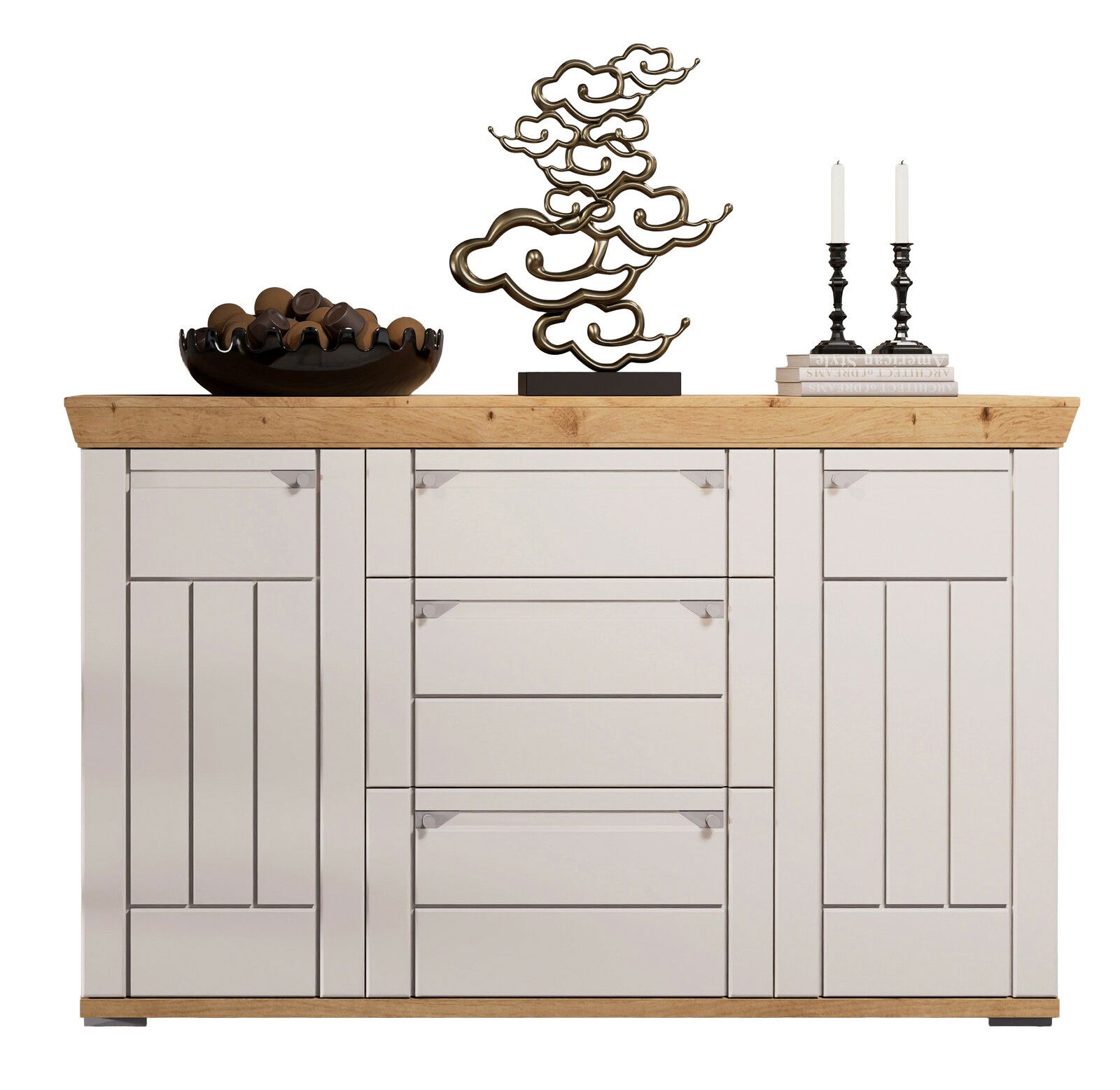 Frontale Ansicht eines stilvollen Sideboards mit Holzplatte, dekoriert mit einer modernen Skulptur, einer Schale und Kerzenhaltern.