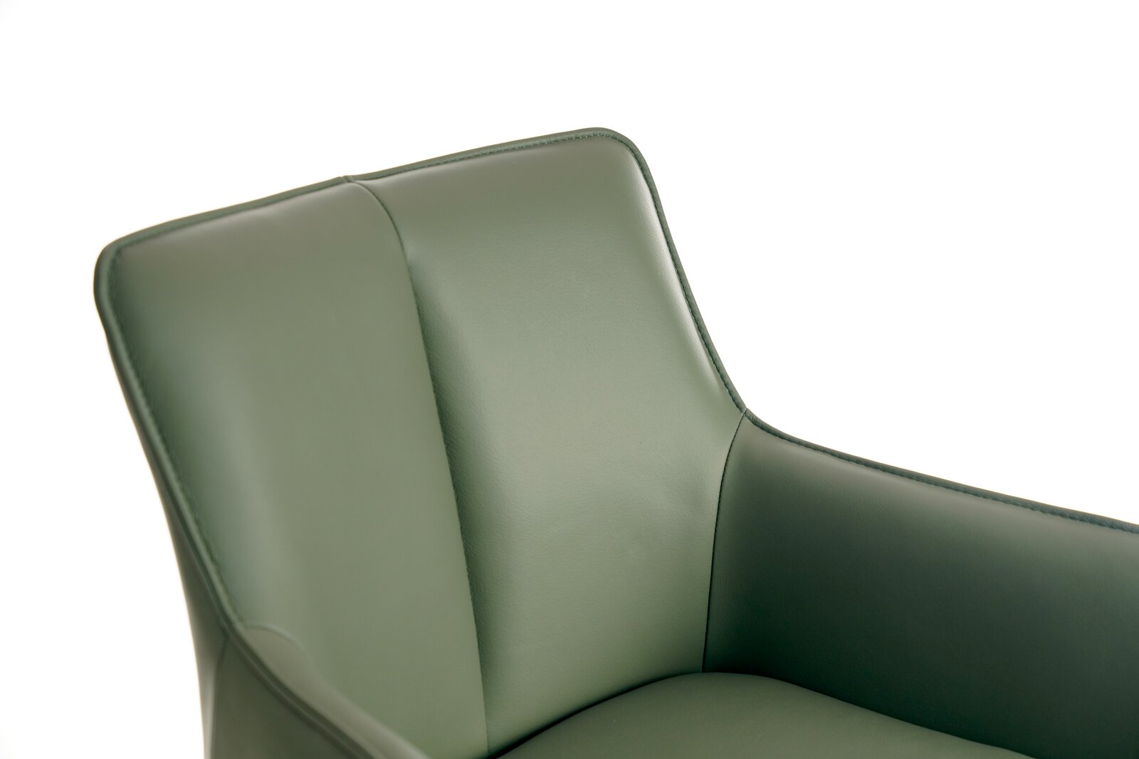 Nahaufnahme eines grünen Barhockers mit gepolsterter Rückenlehne, seitliche Perspektive